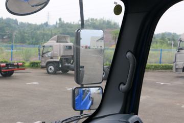 �Ĵ��ִ� ��Խ 140���� 4X2 3.9����ж��(10��)ͼƬ