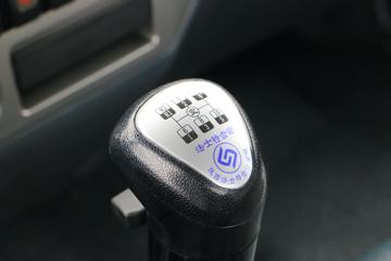 �Ĵ��ִ� ��Խ 140���� 4X2 3.9����ж��(10��)ͼƬ