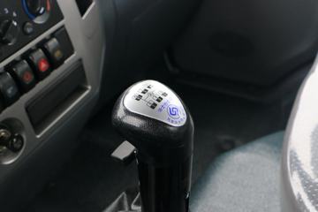 �Ĵ��ִ� ��Խ 140���� 4X2 3.9����ж��(10��)ͼƬ