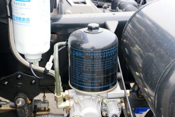 �Ĵ��ִ� ��Խ 140���� 4X2 3.9����ж��(10��)ͼƬ