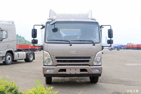 现代商用车 盛图H5 154马力 4.12米单排厢式轻卡(CHM5043XXYGDC33V)