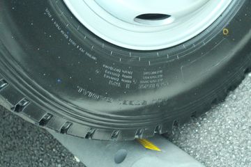 Ծ ԽC500-33 ذ 180 4.165׵ʽῨ(SH5042XXYZFDCWZ4)ͼƬ
