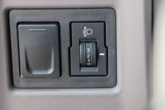 现代商用车 致道500M 重载版 156马力 4.165米单排栏板轻卡(CNJ1041QDA33V)