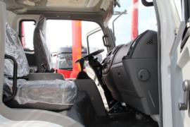 豪曼H3(先锋)&nbsp;随车吊驾驶室图片