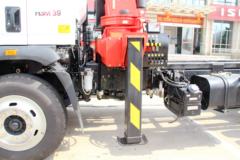 中国重汽 豪曼H3 129马力 4X2 随车吊(宽体)(ZZ5148JSQF17EB0)