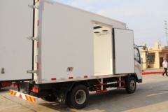 中国重汽 豪曼H3 116马力 4.1米单排冷藏车(ZZ5048XLCD17EB0)