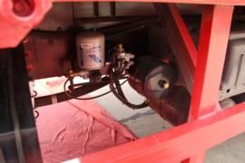 豪曼H5&nbsp;随车吊底盘图片