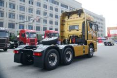 青岛解放 JH6重卡 550马力 50周年限量版 6X4牵引车(CA4259P25K2T1E5A80)