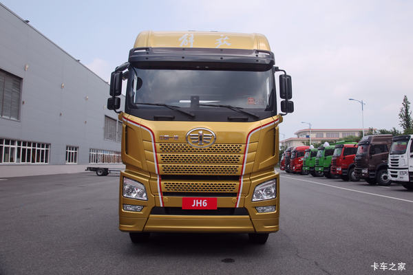 青岛解放 JH6重卡 430马力 6X4 危险品牵引车(CA4250P25K2T1E5A1)