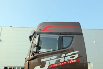 �ൺ��� JH6�ؿ� �Ϸ��� 420���� 8X4 9.5�ײ�դʽ�ػ���(CA5310CCYP25K2L7T4E5A80)ͼƬ