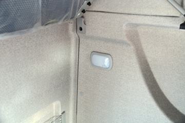 �ൺ��� JH6�ؿ� �Ϸ��� 420���� 8X4 9.5�ײ�դʽ�ػ���(CA5310CCYP25K2L7T4E5A80)ͼƬ