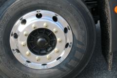 青岛解放 JH6重卡 南方版 420马力 8X4 9.5米仓栅式载货车(CA5310CCYP25K2L7T4E5A80)