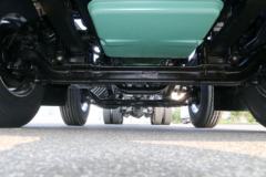 青岛解放 JH6重卡 南方版 420马力 8X4 9.5米仓栅式载货车(CA5310CCYP25K2L7T4E5A80)