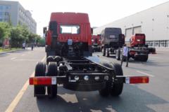 青岛解放 龙VH中卡 先锋版 180马力 4X2 6.75米厢式载货车(CA5189XXYPK2L2E5A80) 青岛解放 龙VH中卡 先锋版 180马力 4X2 6.75米厢式载货车(CA5189XXYPK2L2E5A80)