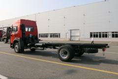 青岛解放 龙VH中卡 先锋版 180马力 4X2 6.75米厢式载货车(CA5189XXYPK2L2E5A80) 青岛解放 龙VH中卡 先锋版 180马力 4X2 6.75米厢式载货车(CA5189XXYPK2L2E5A80)