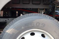 青岛解放 龙VH中卡 先锋版 180马力 4X2 6.75米厢式载货车(CA5189XXYPK2L2E5A80) 青岛解放 龙VH中卡 先锋版 180马力 4X2 6.75米厢式载货车(CA5189XXYPK2L2E5A80)