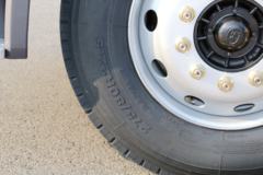 青岛解放 龙VH中卡 先锋版 180马力 4X2 6.75米厢式载货车(CA5189XXYPK2L2E5A80) 青岛解放 龙VH中卡 先锋版 180马力 4X2 6.75米厢式载货车(CA5189XXYPK2L2E5A80)