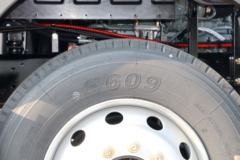 青岛解放 龙VH中卡 先锋版 180马力 4X2 6.75米厢式载货车(CA5189XXYPK2L2E5A80) 青岛解放 龙VH中卡 先锋版 180马力 4X2 6.75米厢式载货车(CA5189XXYPK2L2E5A80)