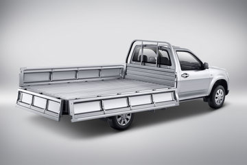 �������� ����F30 2018�� ��׼�� 1.5L���� 112���� 3��(����495)����Ƥ��ͼƬ