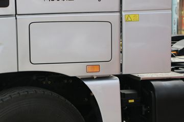 ���� ŷ��EST-A 6ϵ�ؿ� �������� 460���� 6X4ǣ����(BJ4269SNFKB-AC)ͼƬ