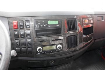 һ����� J6L�п� 2018�� ��ֵ�� 160���� 7.7����ʽ�ػ���(CA5160XXYP62K1L5A2E5)ͼƬ