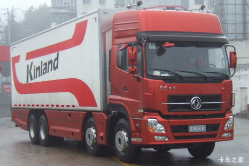 东风商用车 天龙重卡 340马力 8X4 9.4米厢式载货车