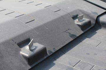 �ֶ��� FH16�ؿ� 700���� 4X2 ǣ����ͼƬ