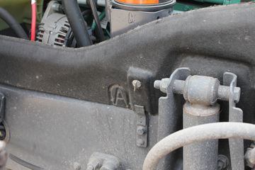 �ֶ��� FH16�ؿ� 700���� 4X2 ǣ����ͼƬ