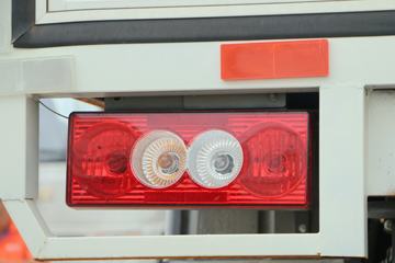  TX 110 4.165׵ʽῨ(BJ5049XXY-C1)ͼƬ