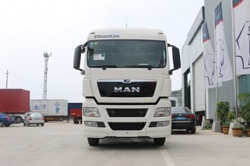 曼(MAN) TGX系列重卡 480马力 6X4 AMT自动挡危险品牵引车(TGX26.480)