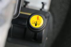 中国重汽 HOWO重卡 380马力 6X4 5.4米自卸车(ZZ3257N3647E1)