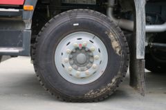 中国重汽 HOWO重卡 380马力 8X4 8.2米自卸车(ZZ3317N4667E1)
