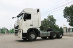中国重汽 HOWO T7H重卡 540马力 6X4牵引车(ZZ4257W324HE1B)