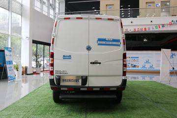EM30&nbsp;电动封闭厢货外观图片