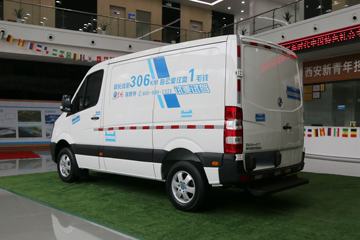 EM30&nbsp;电动封闭厢货外观图片