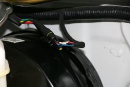 EM30&nbsp;电动封闭厢货底盘图片