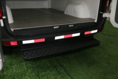 东风瑞泰特 EM30-RTT 5.4米纯电动厢式运输车65.5kWh