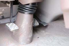 东风柳汽 新乘龙M3中卡 185马力 节油版 4X2 6.8米载货车(LZ1180M3AB)