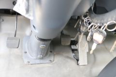 东风 多利卡D6 130马力 4.17米单排仓栅式轻卡(EQ5041CCY8BDBAC)