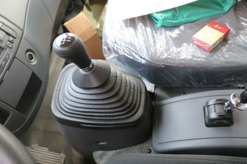 ���� ������D6-L 130���� 3.8���Ű���ʽ�ῨͼƬ