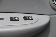 东风 多利卡D6-L 130马力 3.8米排半厢式轻卡(EQ5041XXYL8BDBAC)