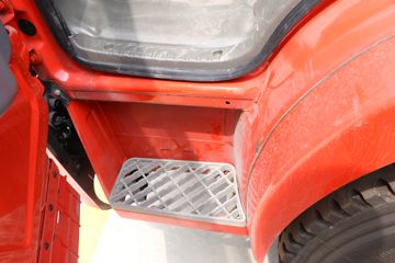 ���� ������D8 156���� 4X2 5.75���Ű������ػ���(EQ1140L8BDE)ͼƬ