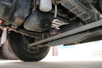 ���� ������D8 156���� 4X2 5.75���Ű������ػ���(EQ1140L8BDE)ͼƬ