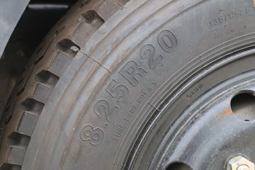 ���� ������D8 156���� 4X2 5.75���Ű������ػ���(EQ1140L8BDE)ͼƬ