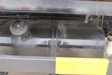 ���� ������D8 156���� 4X2 5.75���Ű������ػ���(EQ1140L8BDE)ͼƬ