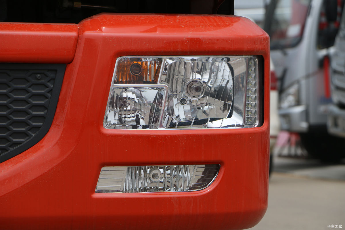  D9 180 4X2 6.8ػ(EQ1183LJ9BDG)                                                