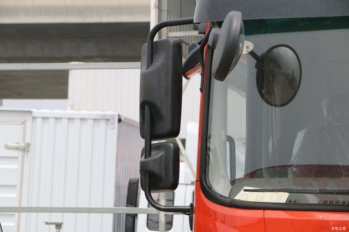  D9 180 4X2 6.8ػ(EQ1183LJ9BDG)                                                