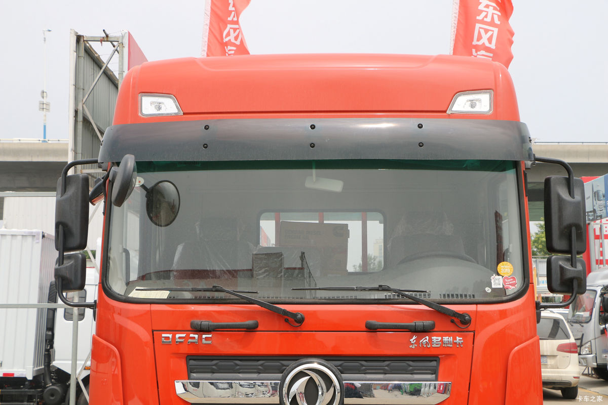  D9 180 4X2 6.8ػ(EQ1183LJ9BDG)                                                