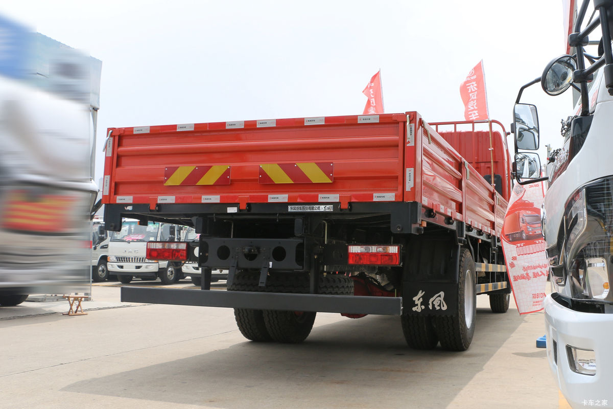  D9 180 4X2 6.8ػ(EQ1183LJ9BDG)                                                