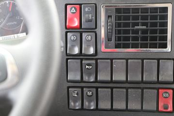���� ������D9 180���� 4X2 6.8�������ػ���ͼƬ
